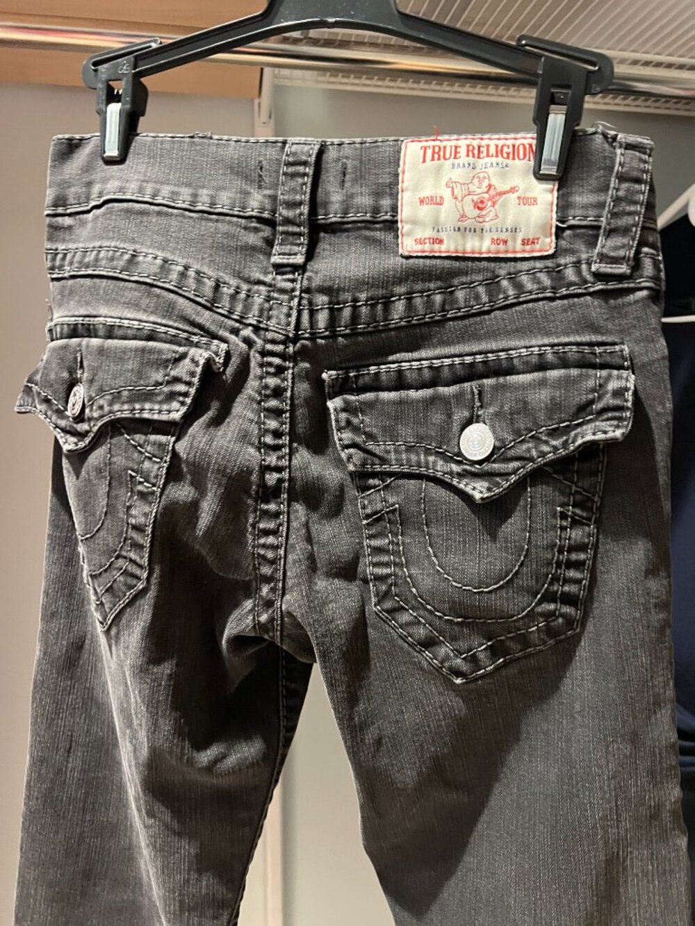 True Religion Relaxed Straight Size 28 Jeans